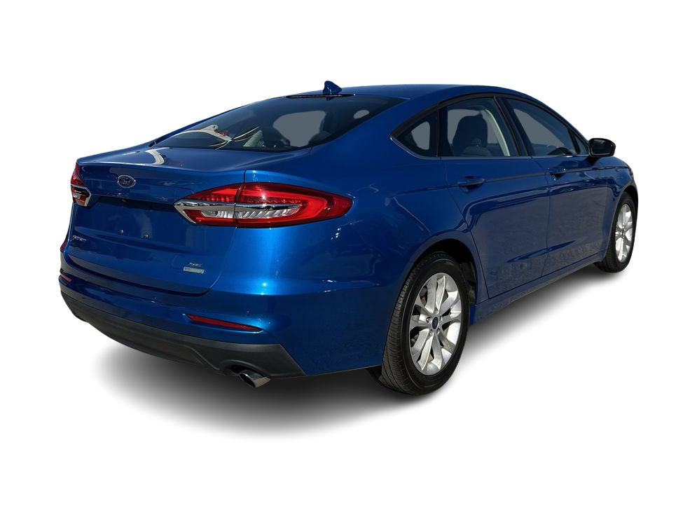 2020 Ford Fusion SE 19