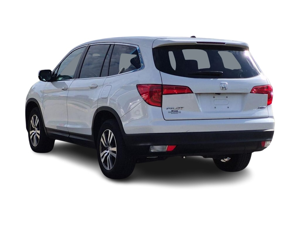 Thumbnail: 2017 Honda Pilot - 4