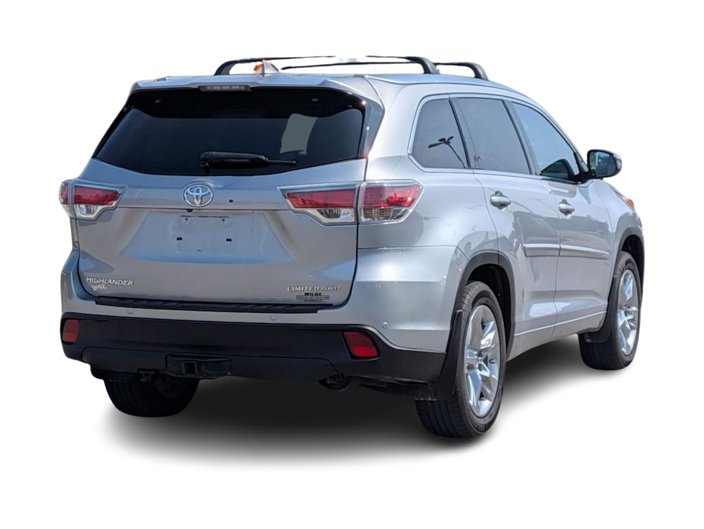 Thumbnail: 2015 Toyota Highlander - 17