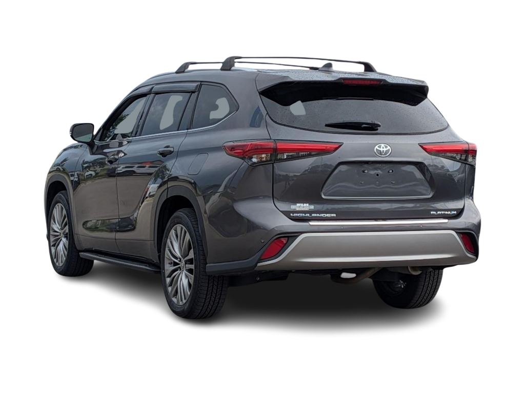 Thumbnail: 2022 Toyota Highlander - 4