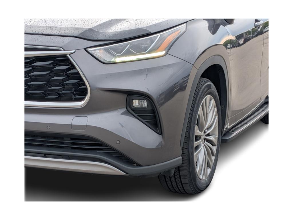 Thumbnail: 2022 Toyota Highlander - 24