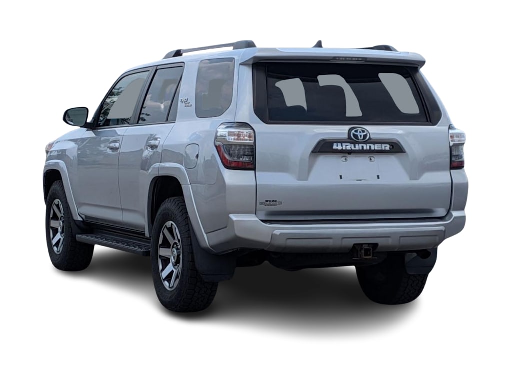 Thumbnail: 2020 Toyota 4Runner - 4