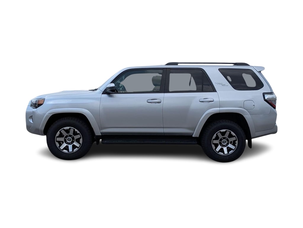 Thumbnail: 2020 Toyota 4Runner - 3