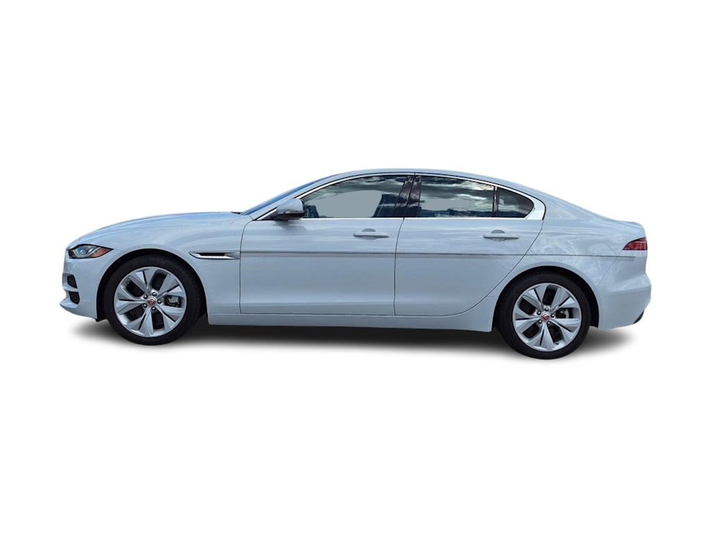 Thumbnail: 2020 Jaguar XE - 3