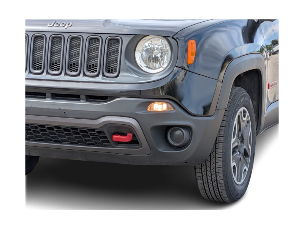 Thumbnail: 2016 Jeep Renegade - 23