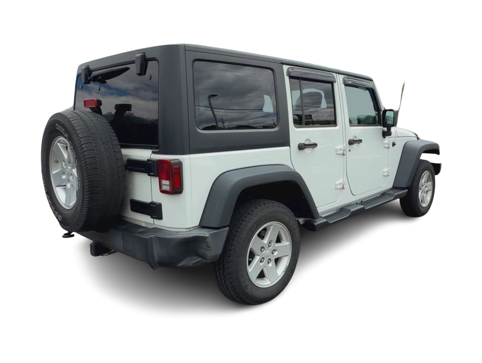 Thumbnail: 2017 Jeep Wrangler - 18