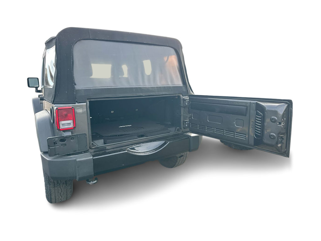 Thumbnail: 2017 Jeep Wrangler - 33