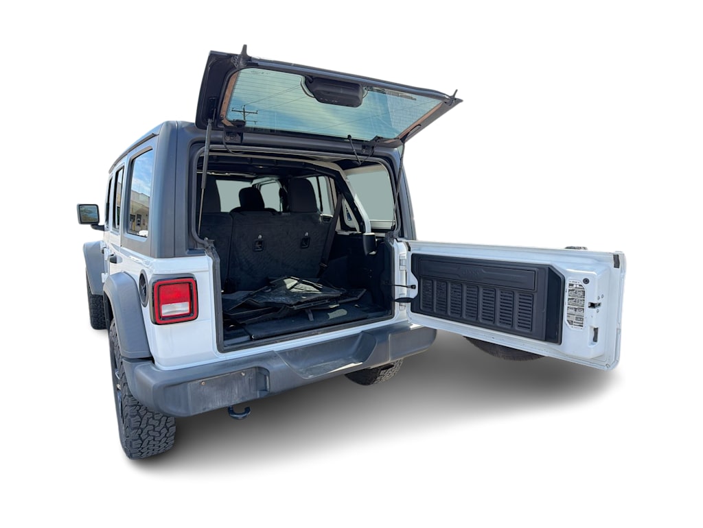 Thumbnail: 2020 Jeep Wrangler - 16