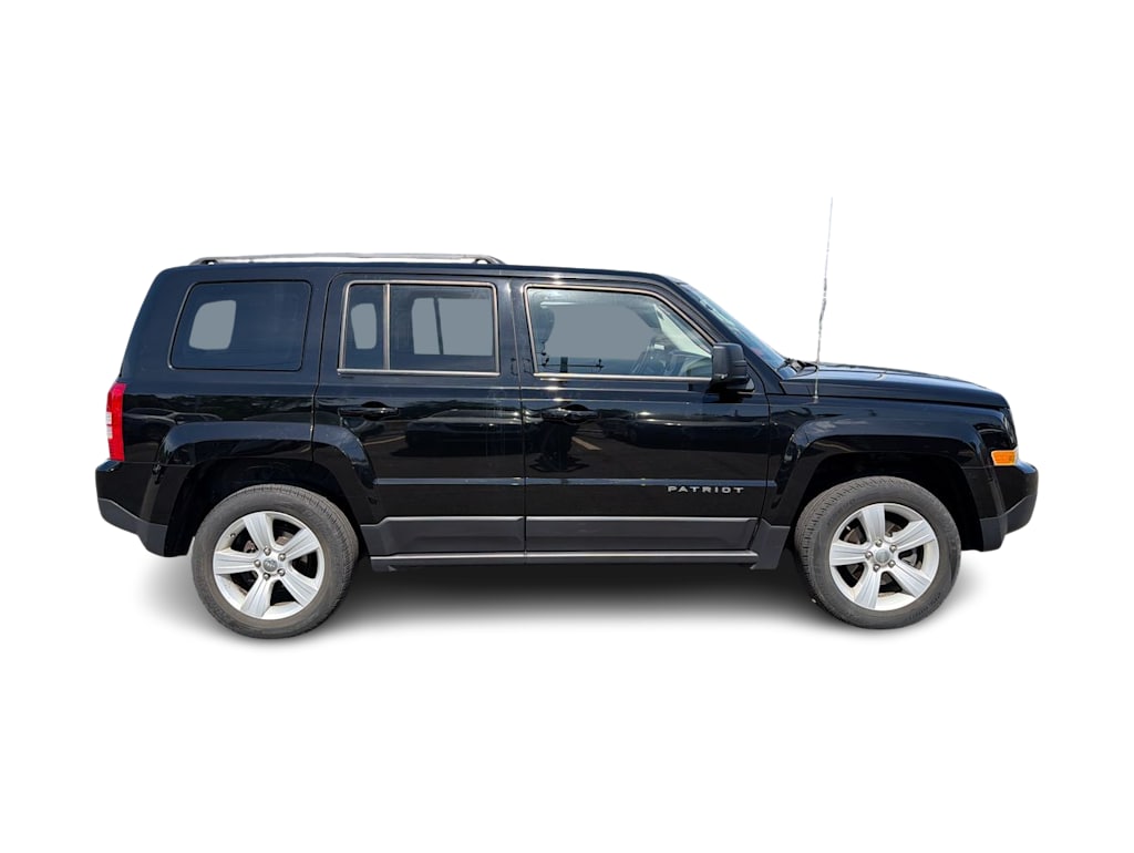 Thumbnail: 2017 Jeep Patriot - 24