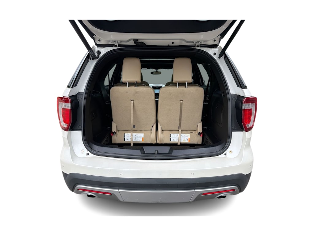 Thumbnail: 2017 Ford Explorer - 16