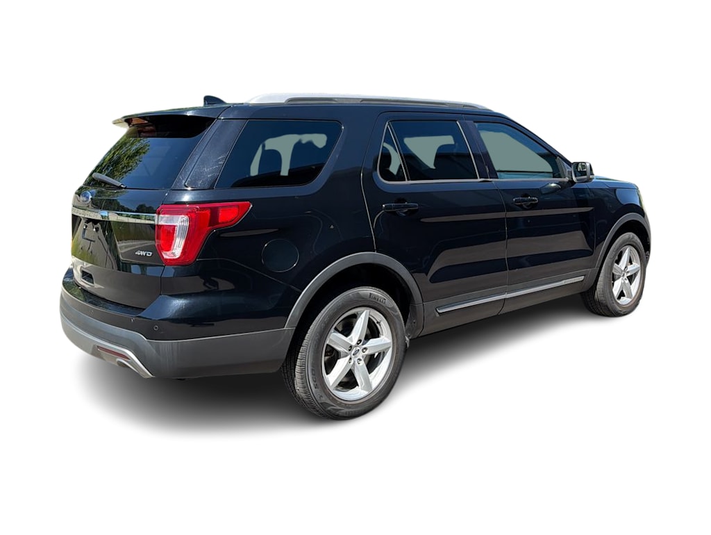 Thumbnail: 2016 Ford Explorer - 22
