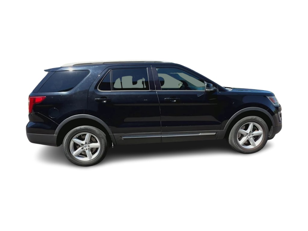 Thumbnail: 2016 Ford Explorer - 18