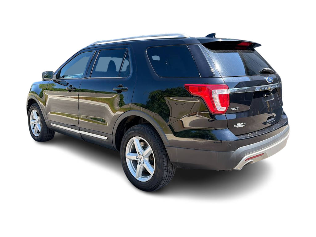Thumbnail: 2016 Ford Explorer - 20
