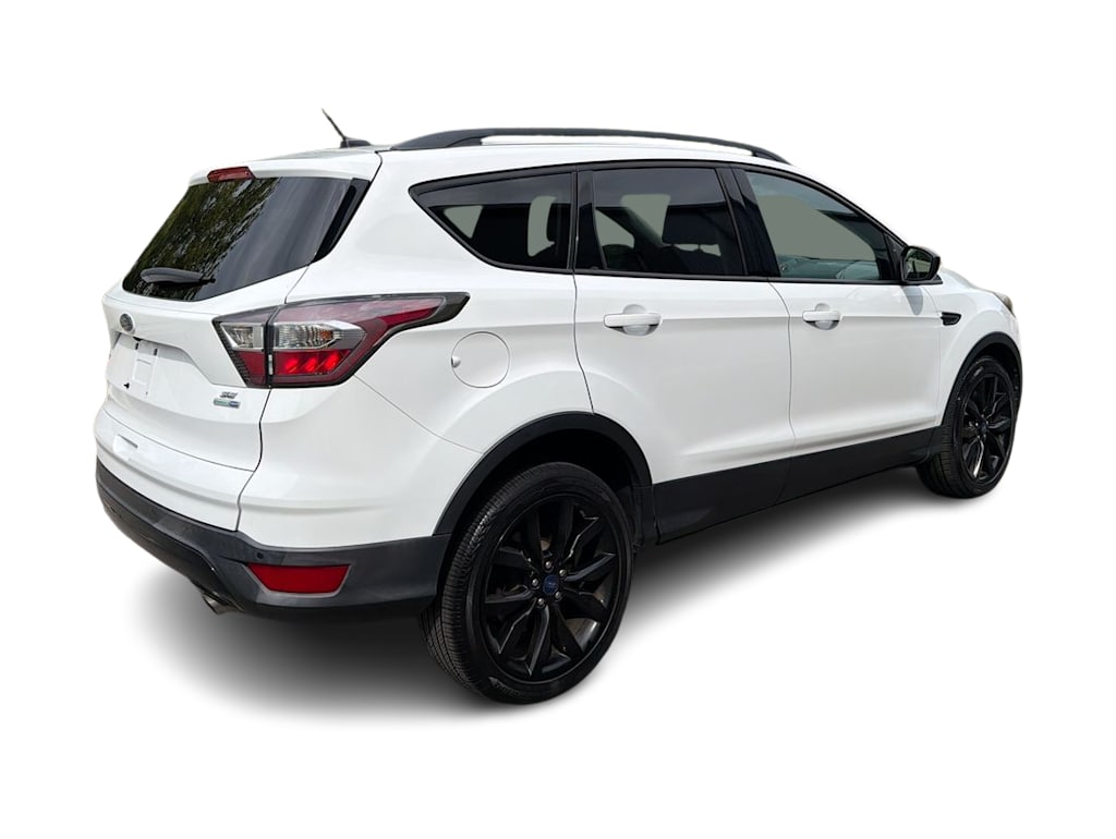 Thumbnail: 2017 Ford Escape - 24