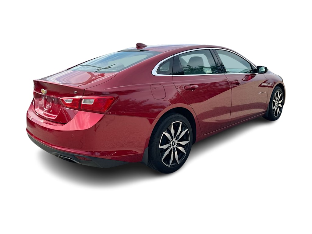 Thumbnail: 2016 Chevrolet Malibu - 25