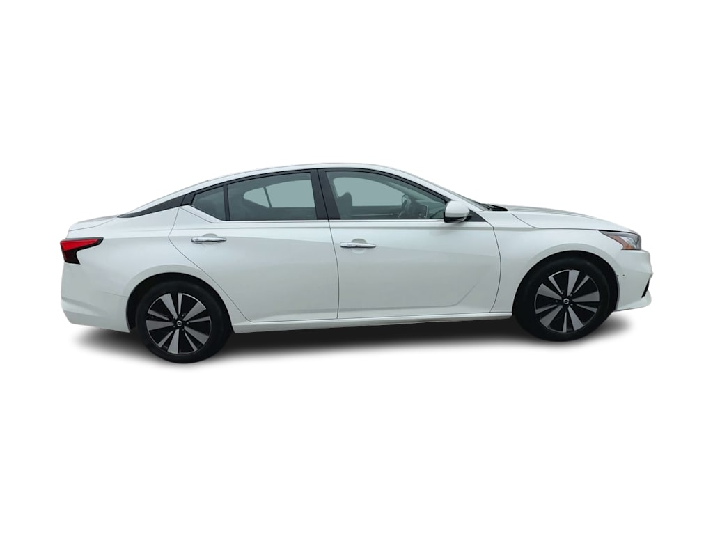 Thumbnail: 2019 Nissan Altima - 19