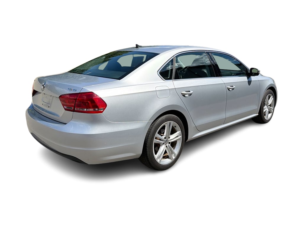 Thumbnail: 2014 Volkswagen Passat - 24