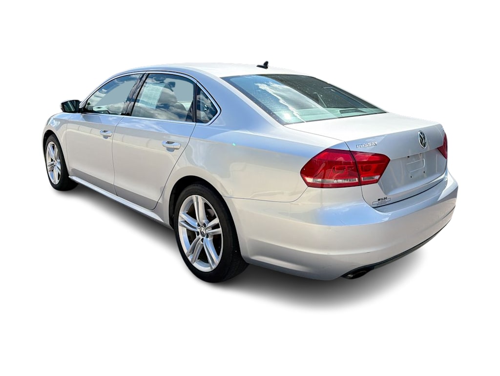 Thumbnail: 2014 Volkswagen Passat - 4