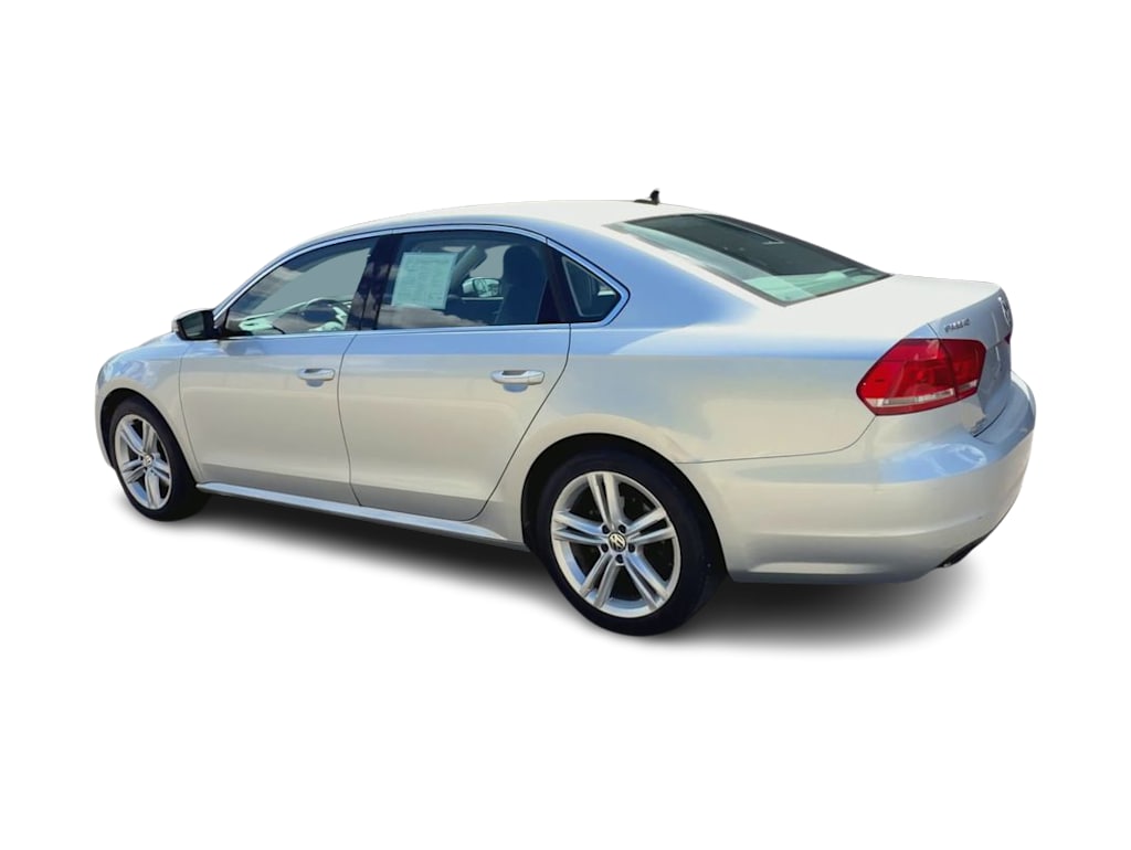 Thumbnail: 2014 Volkswagen Passat - 19