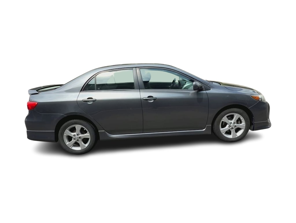 Thumbnail: 2013 Toyota Corolla - 17