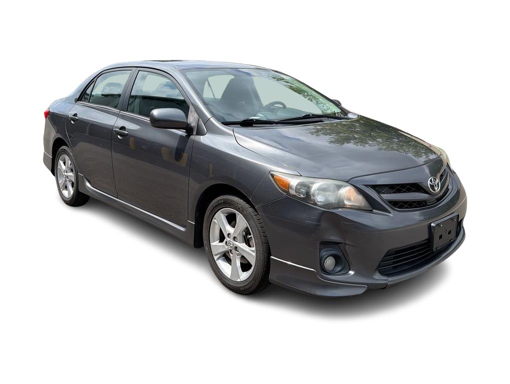Thumbnail: 2013 Toyota Corolla - 23