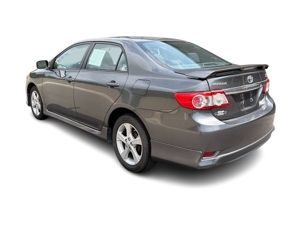 Thumbnail: 2013 Toyota Corolla - 19