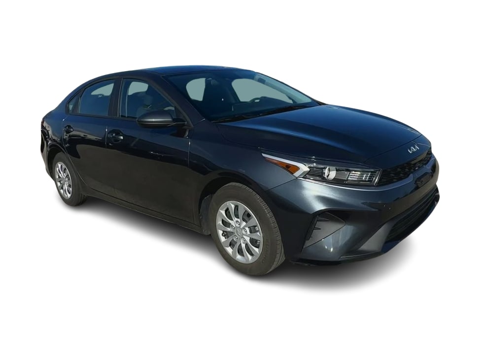 Thumbnail: 2022 Kia Forte - 18