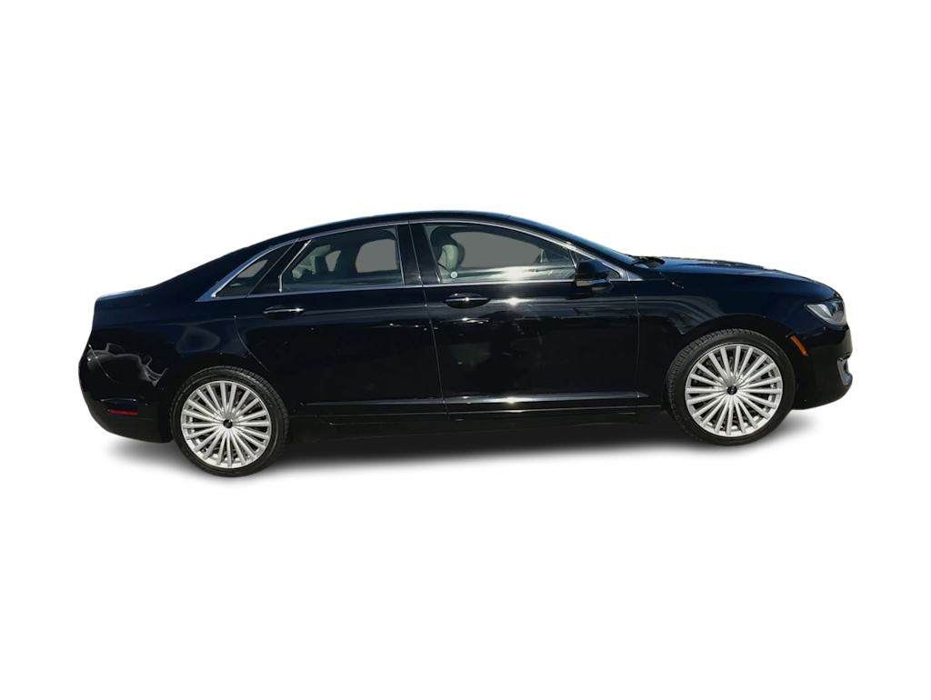 Thumbnail: 2017 Lincoln MKZ - 21