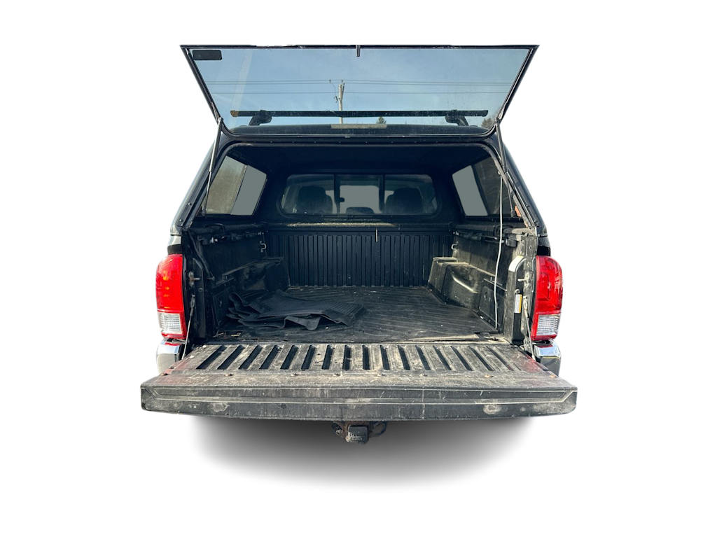 Thumbnail: 2016 Toyota Tacoma - 16