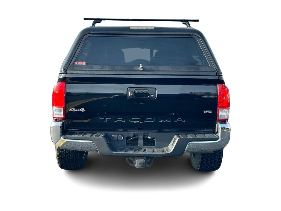 Thumbnail: 2016 Toyota Tacoma - 23