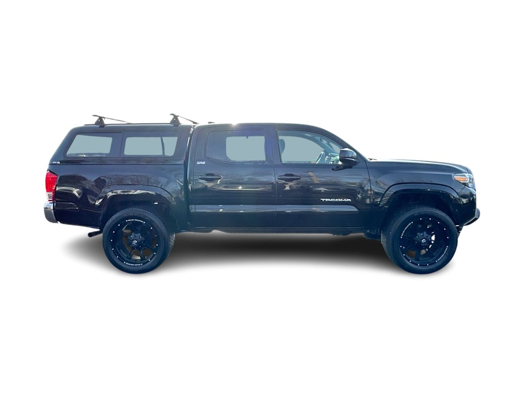 Thumbnail: 2016 Toyota Tacoma - 25