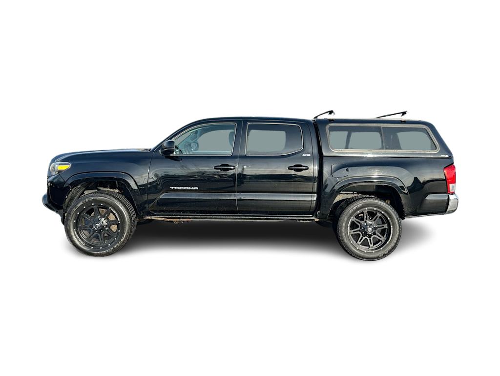 Thumbnail: 2016 Toyota Tacoma - 21