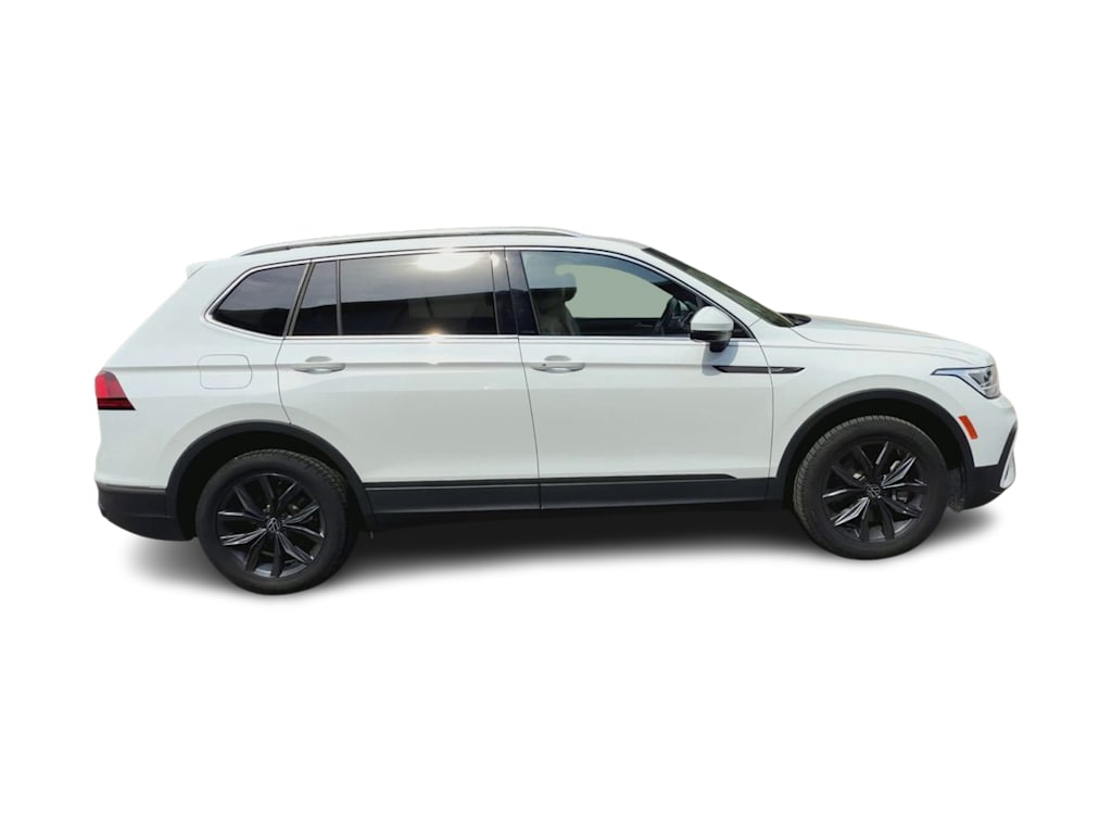 Thumbnail: 2022 Volkswagen Tiguan - 19