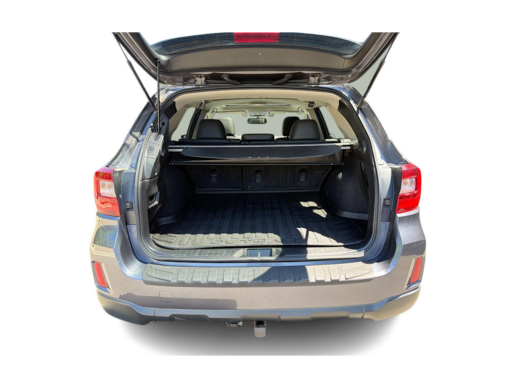 Thumbnail: 2016 Subaru Outback - 16