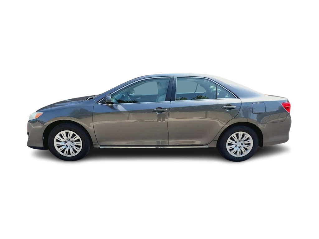 Thumbnail: 2014 Toyota Camry - 3