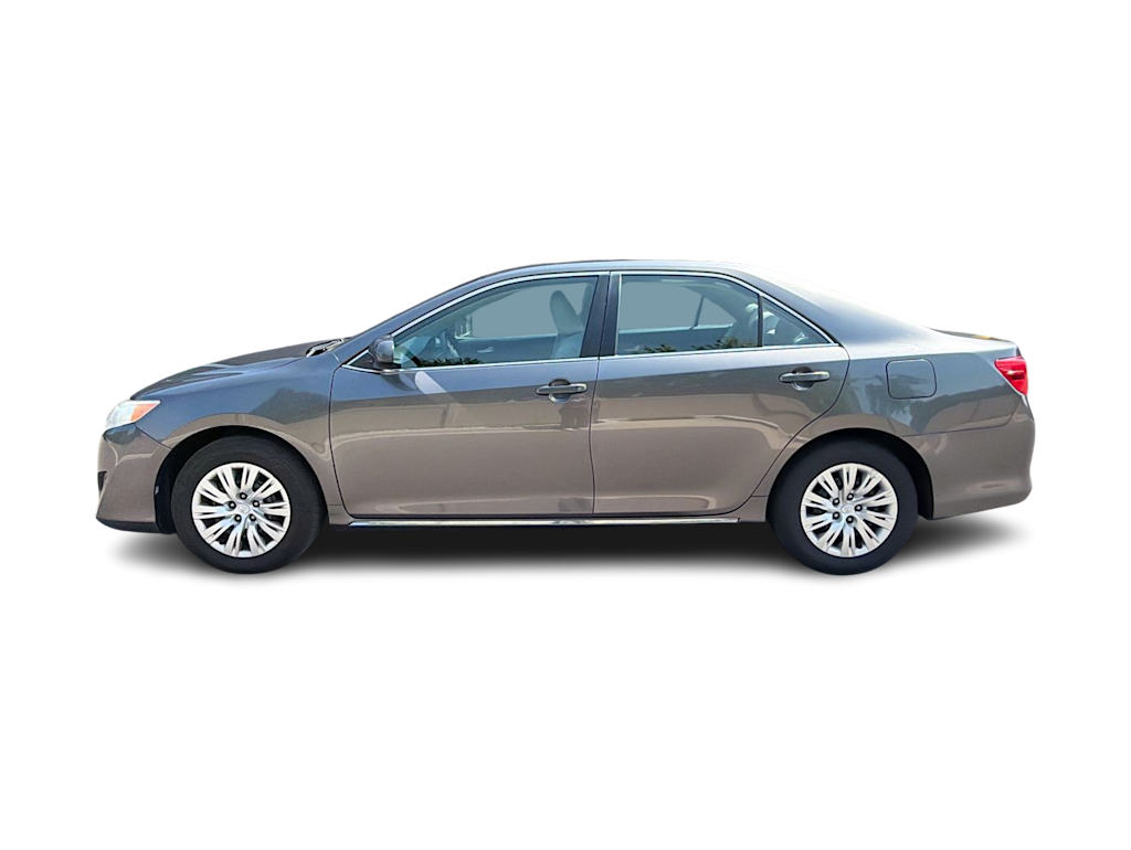 Thumbnail: 2014 Toyota Camry - 21