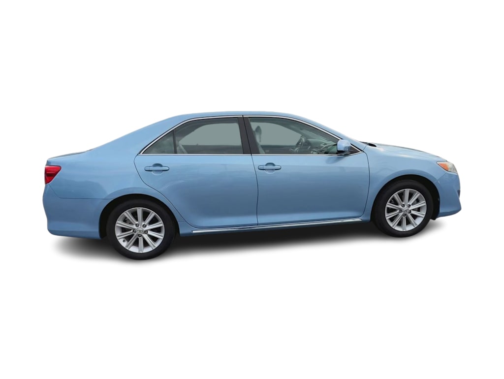 Thumbnail: 2013 Toyota Camry - 20