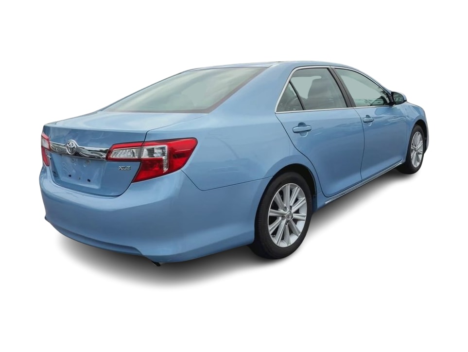 Thumbnail: 2013 Toyota Camry - 19