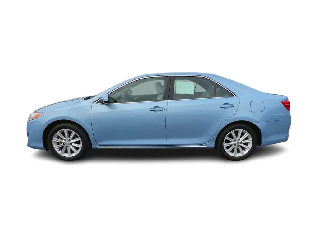 Thumbnail: 2013 Toyota Camry - 3