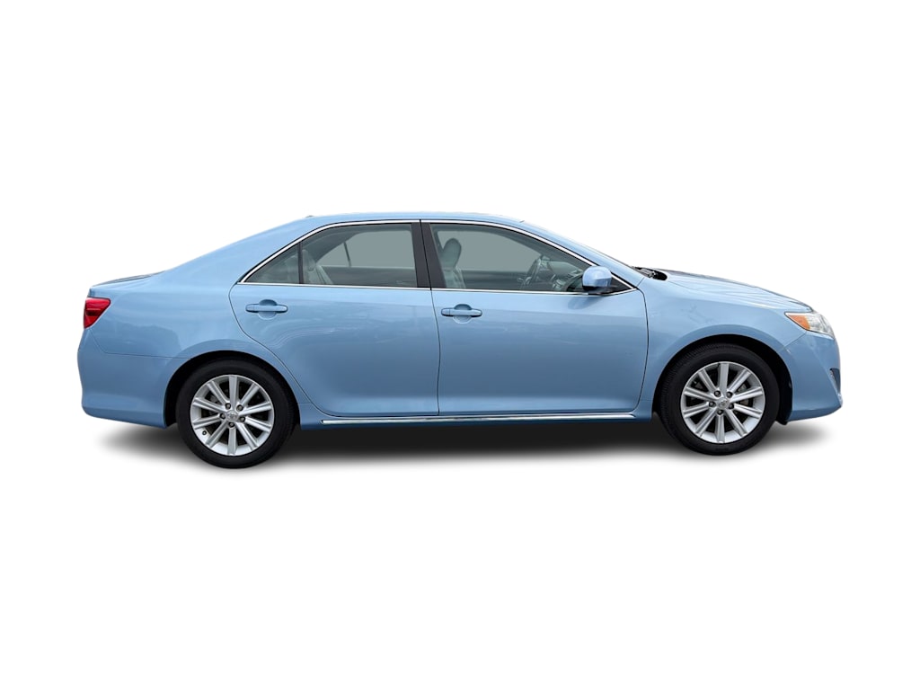 Thumbnail: 2013 Toyota Camry - 24