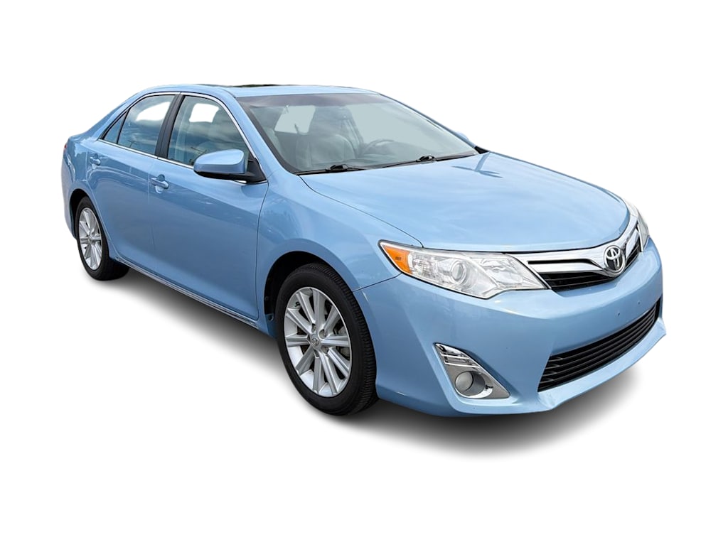 Thumbnail: 2013 Toyota Camry - 25