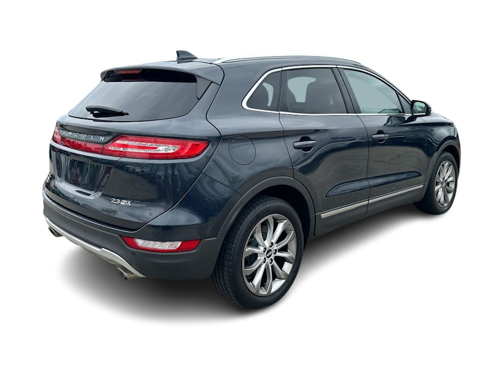 Thumbnail: 2015 Lincoln MKC - 25