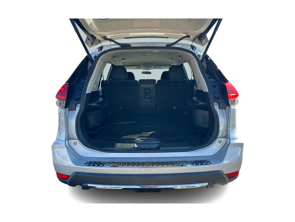 Thumbnail: 2018 Nissan Rogue - 16