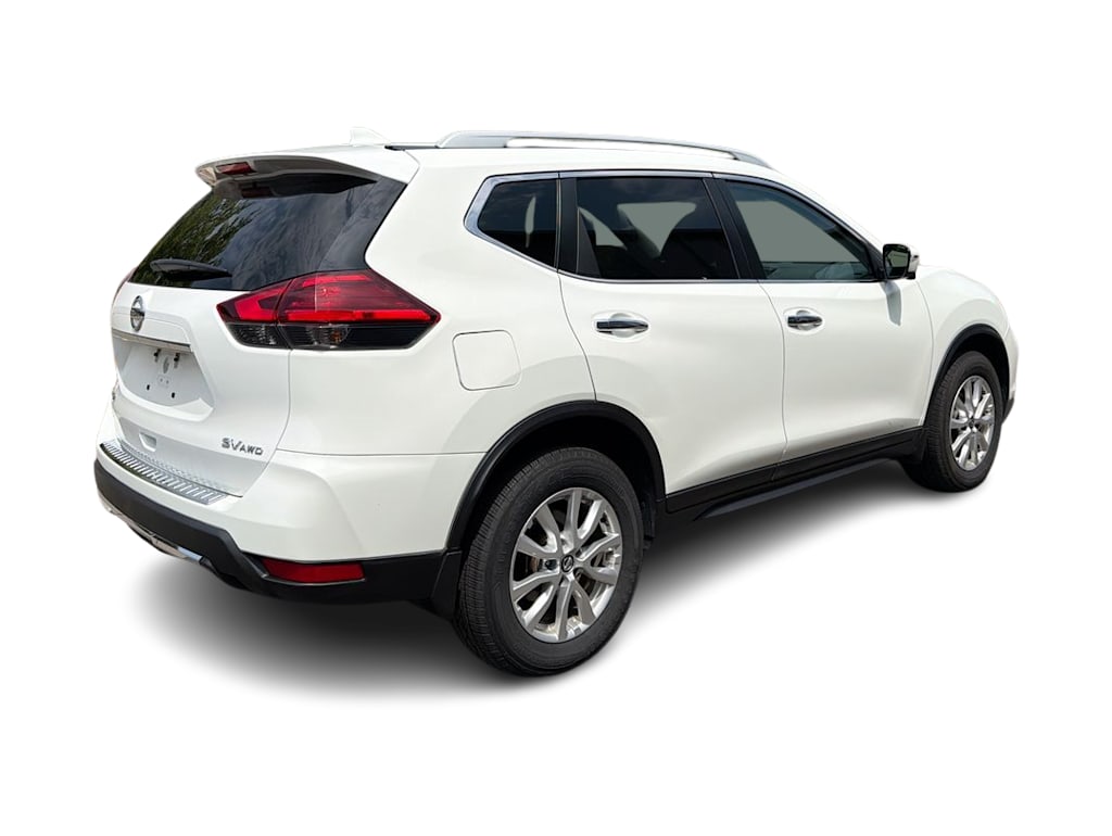 Thumbnail: 2017 Nissan Rogue - 25