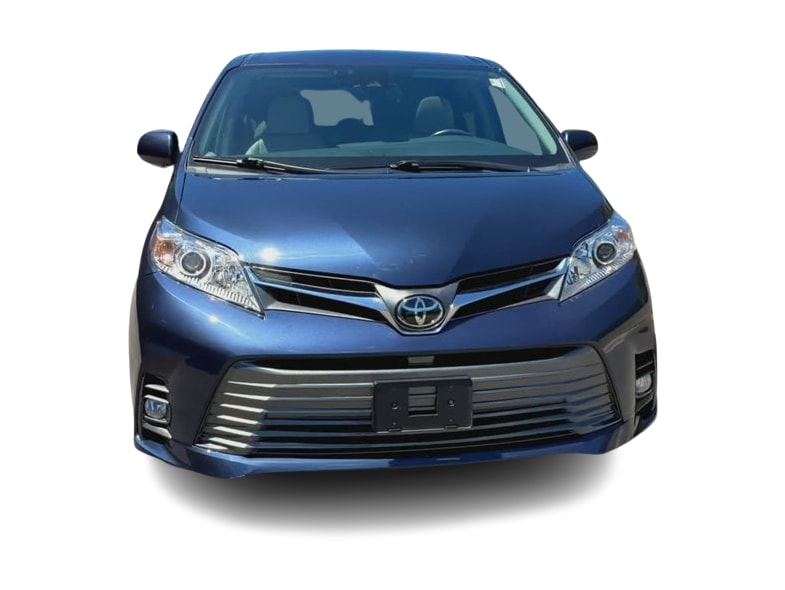Thumbnail: 2018 Toyota Sienna - 6