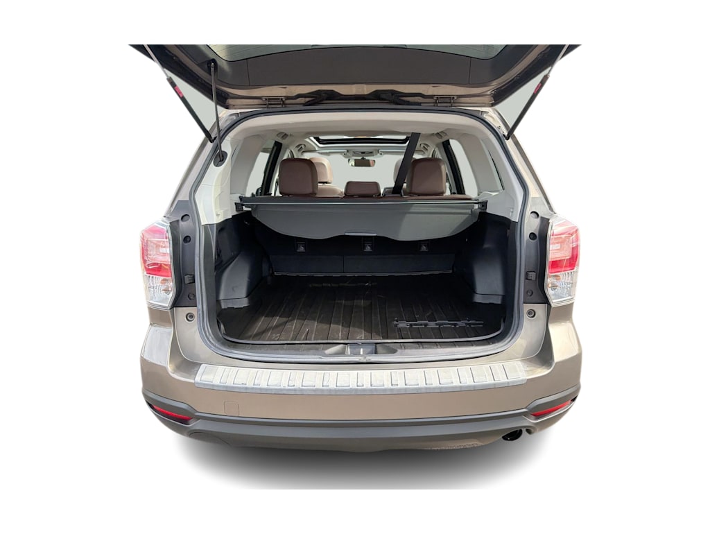 Thumbnail: 2017 Subaru Forester - 16