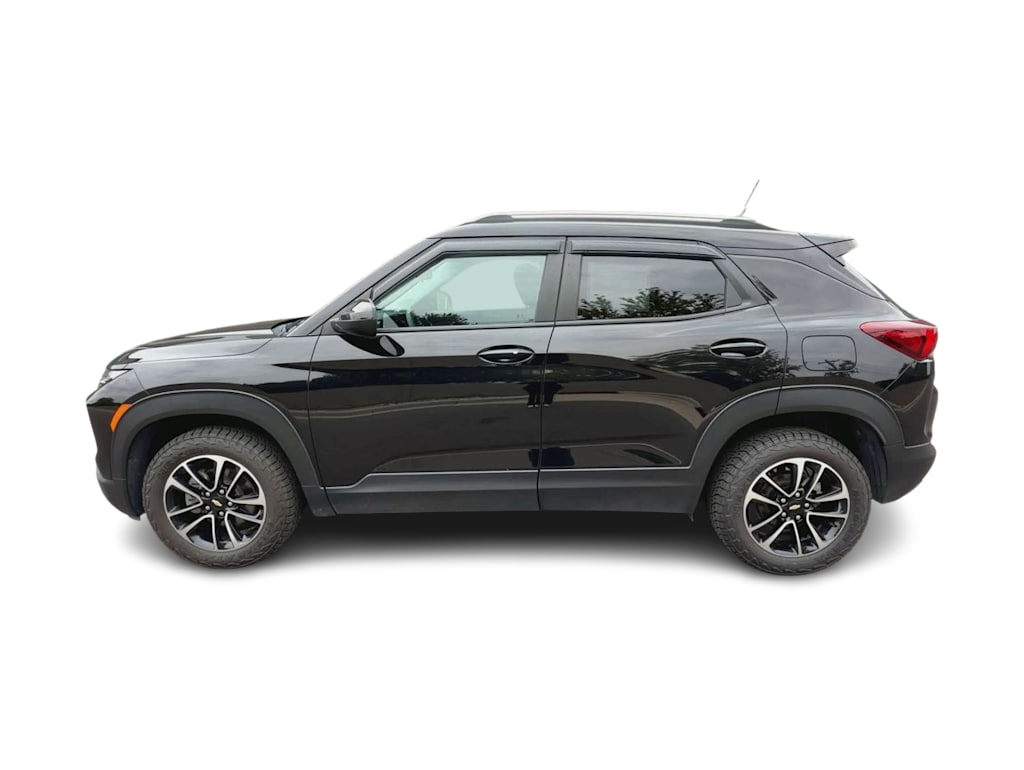 Thumbnail: 2024 Chevrolet TrailBlazer - 3