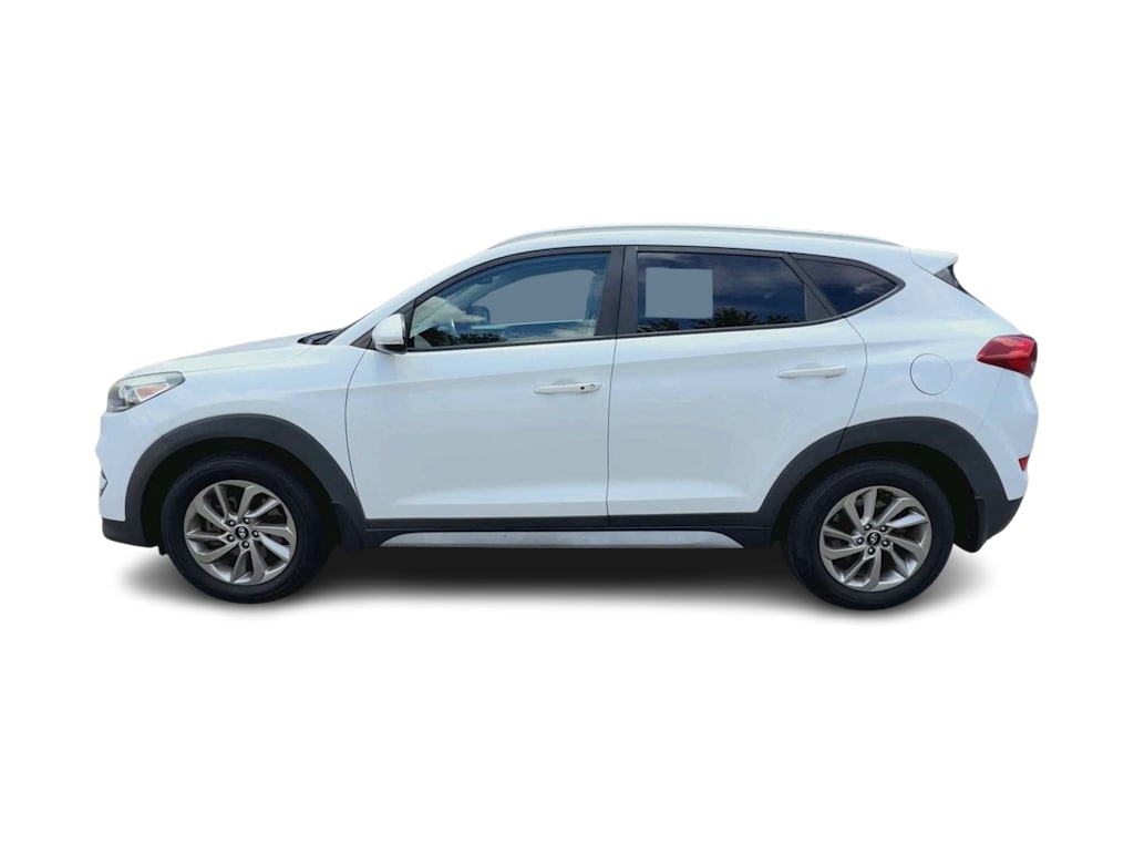 Thumbnail: 2017 Hyundai Tucson - 3