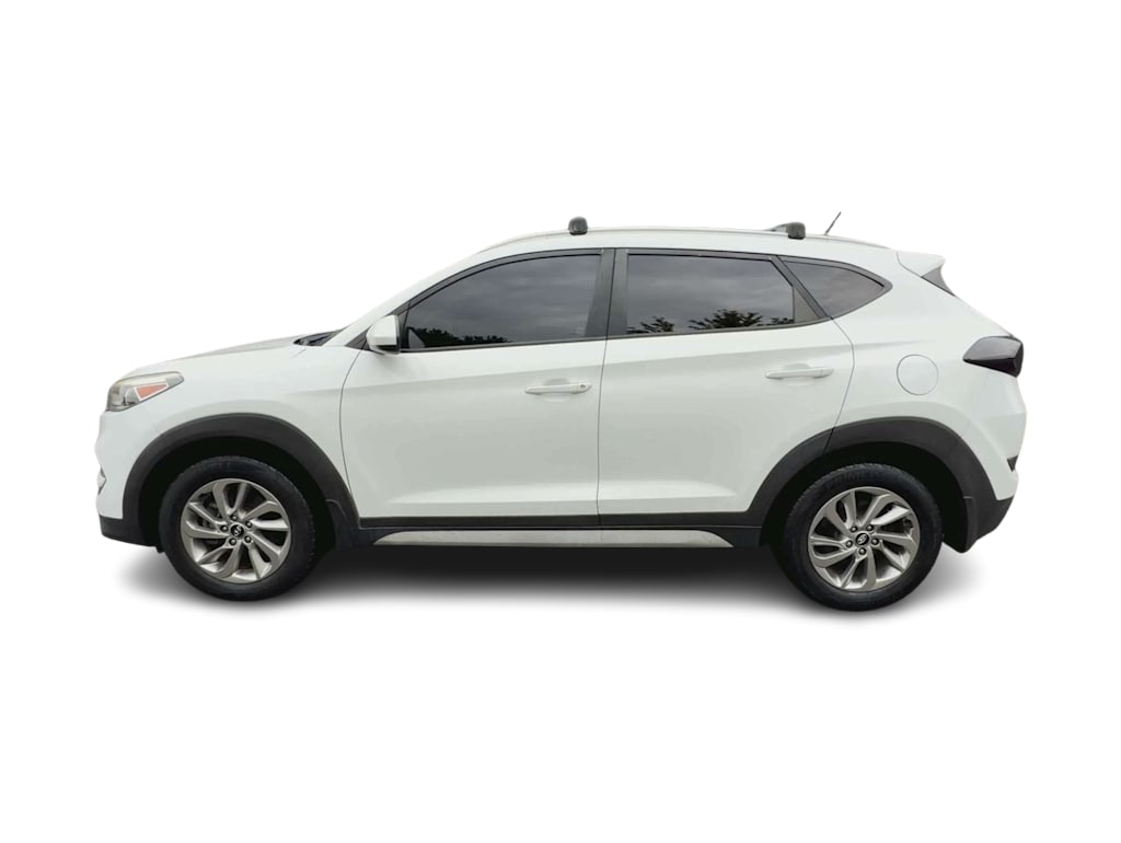 Thumbnail: 2017 Hyundai Tucson - 3