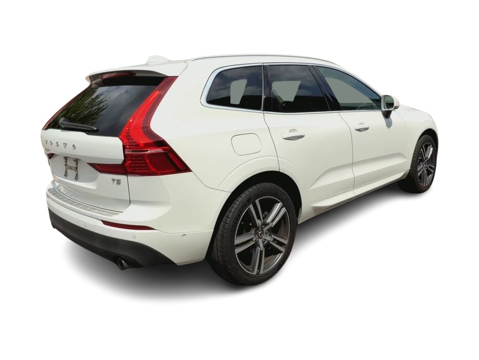 Thumbnail: 2019 Volvo XC60 - 18